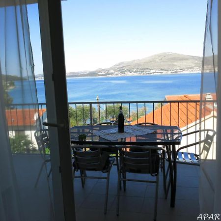 Apartments Luka Трогир Екстериор снимка