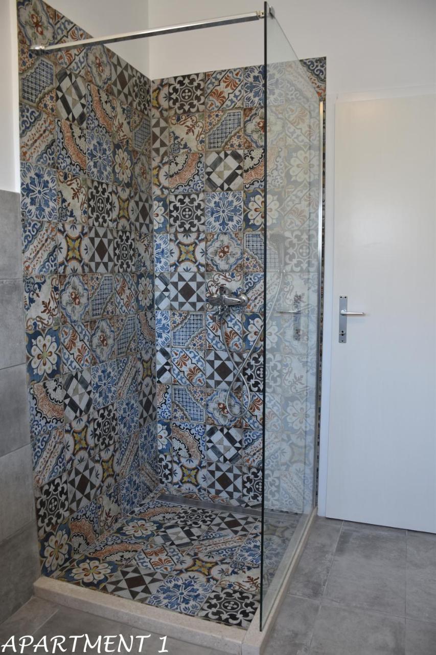 Apartments Luka Трогир Екстериор снимка