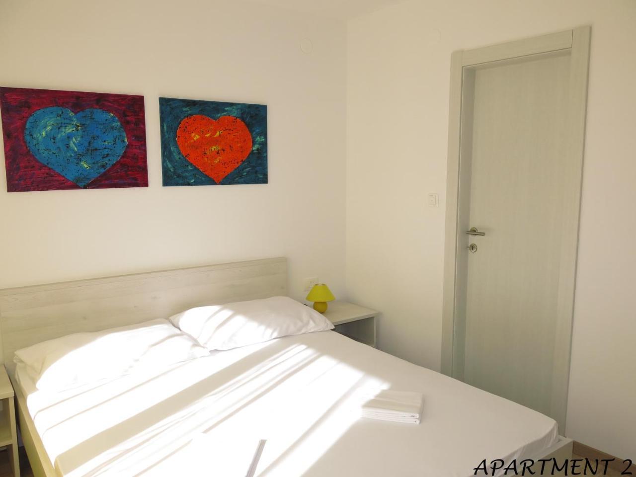 Apartments Luka Трогир Екстериор снимка