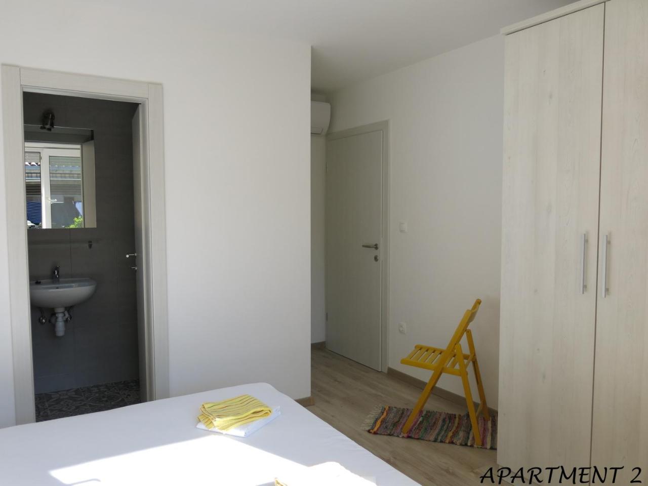 Apartments Luka Трогир Екстериор снимка