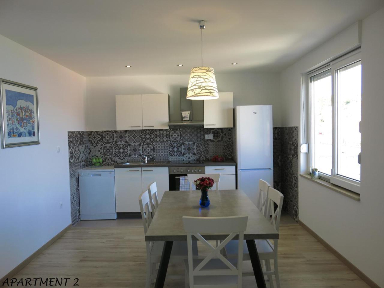 Apartments Luka Трогир Екстериор снимка