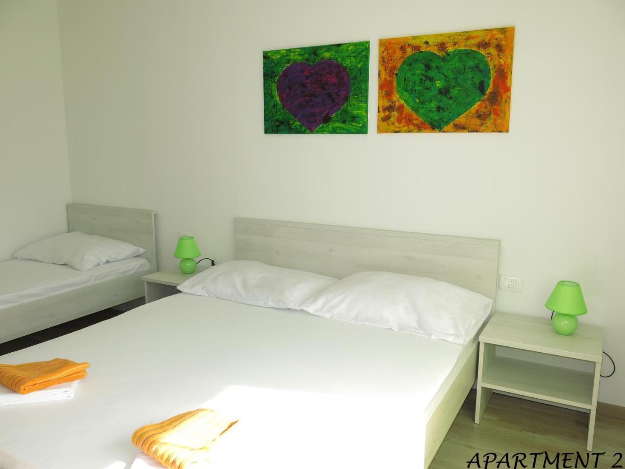 Apartments Luka Трогир Екстериор снимка