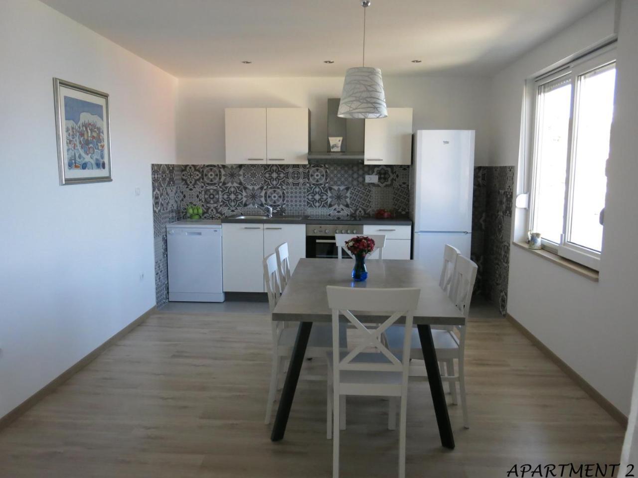 Apartments Luka Трогир Екстериор снимка
