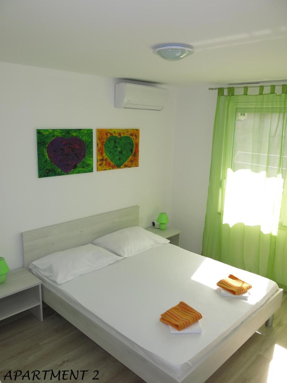 Apartments Luka Трогир Екстериор снимка