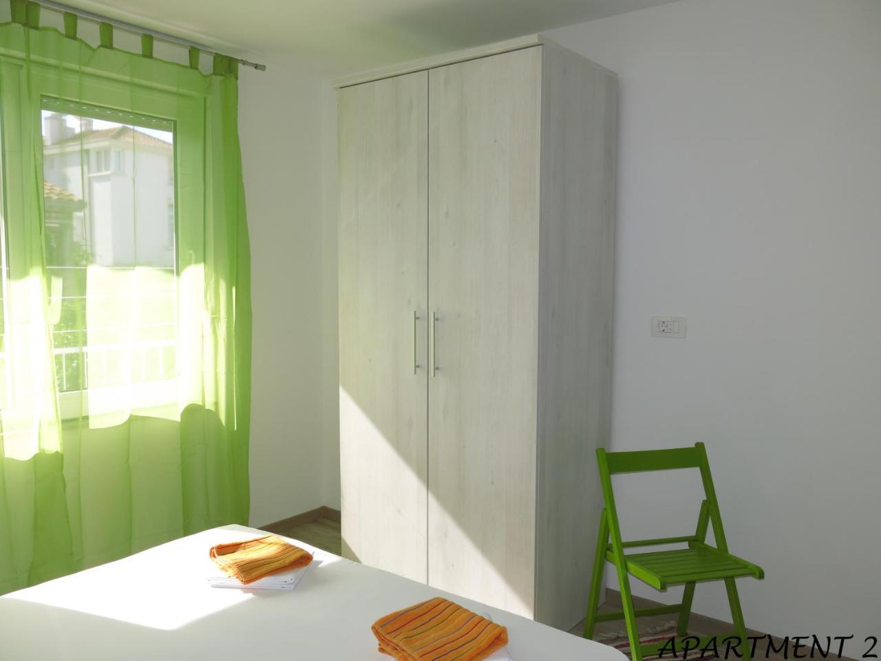 Apartments Luka Трогир Екстериор снимка