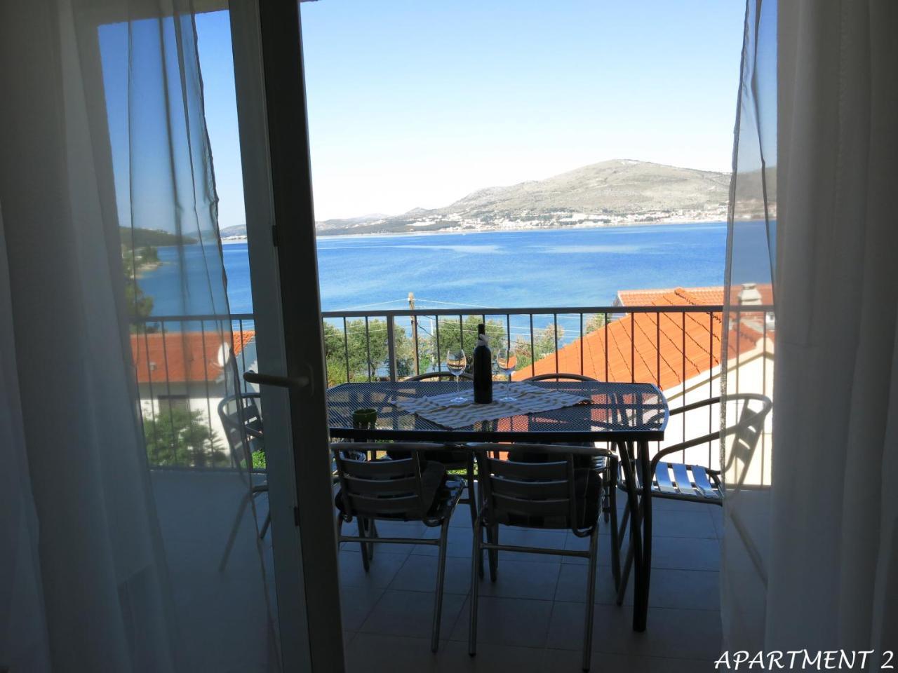 Apartments Luka Трогир Екстериор снимка